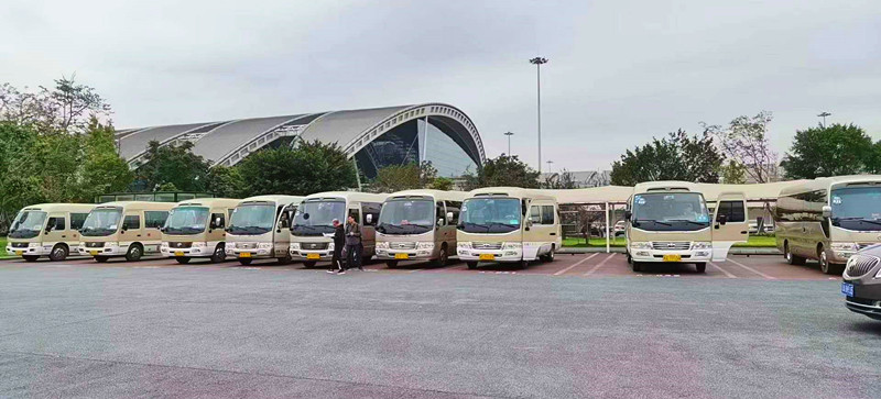 成都考斯特租車(chē)