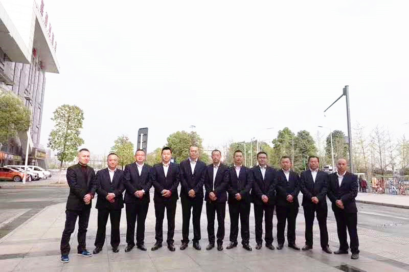 成都租車(chē)服務(wù)